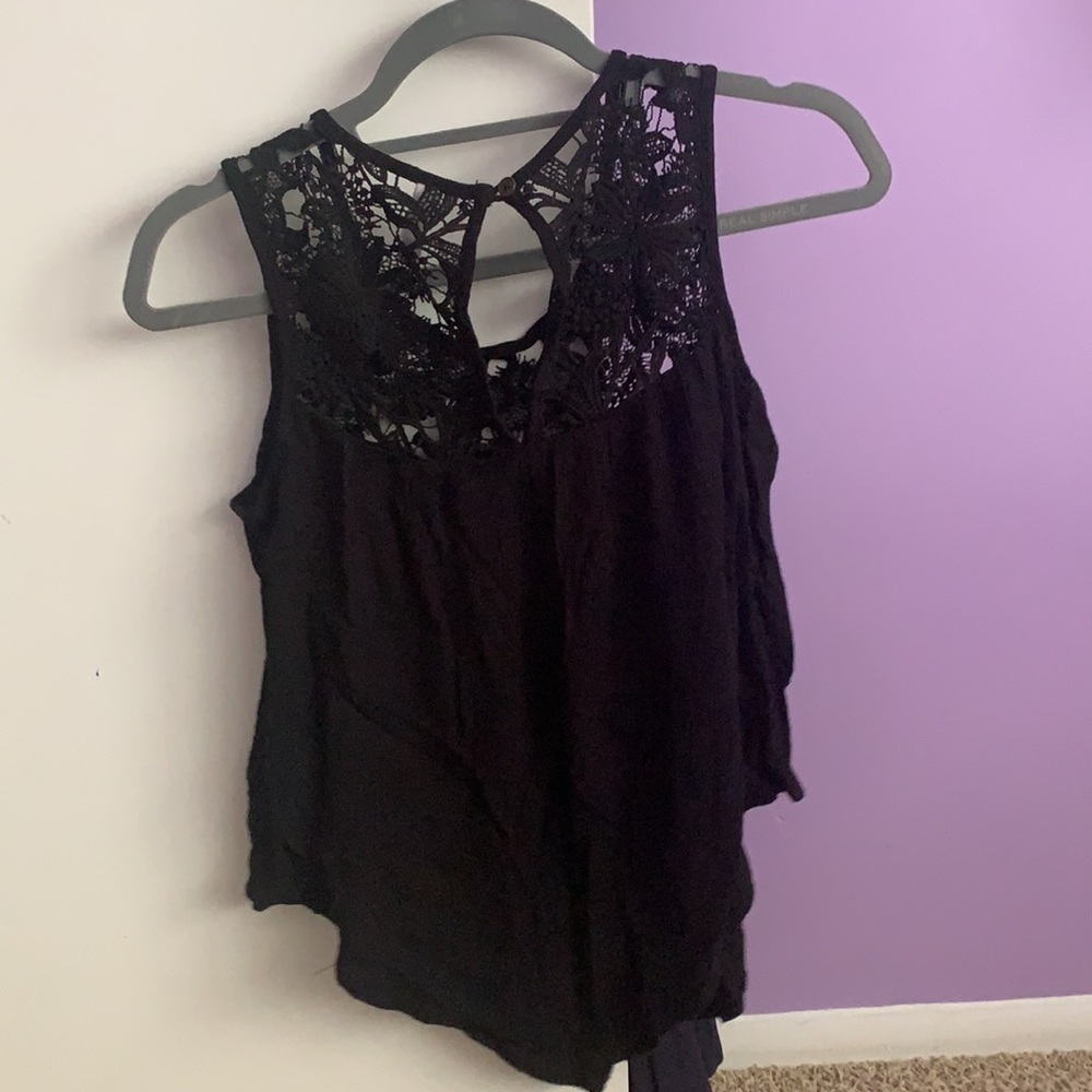 Black Top with Crochet Details - Picture 2 of 3